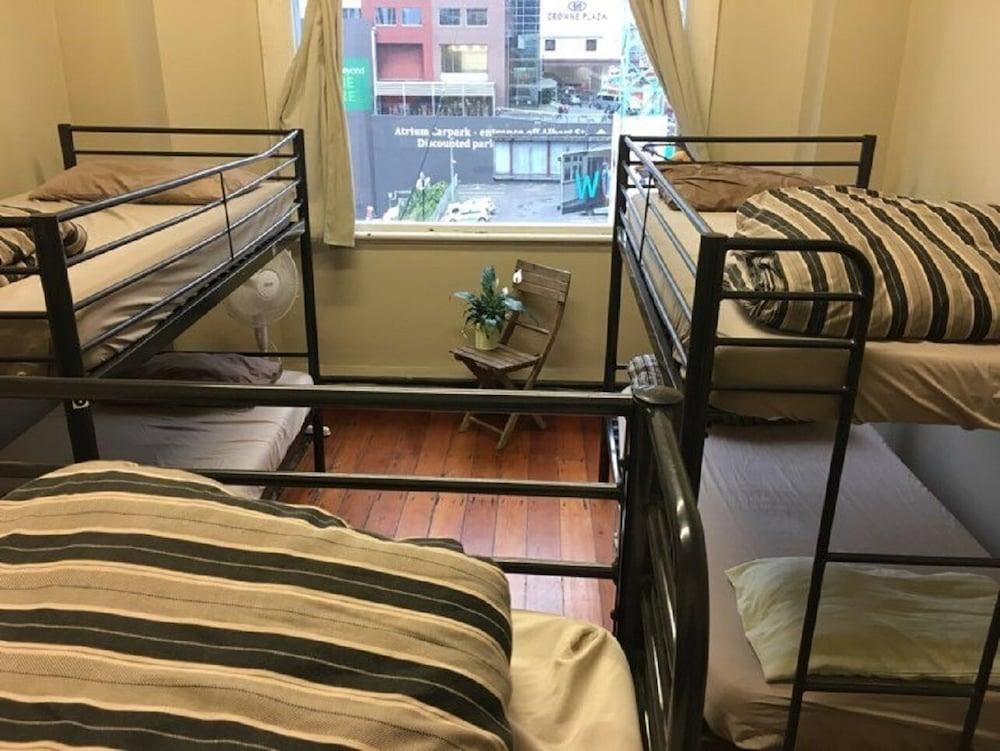 오클랜드 서프 앤 스노우 백팩커스 호스텔 외부 사진